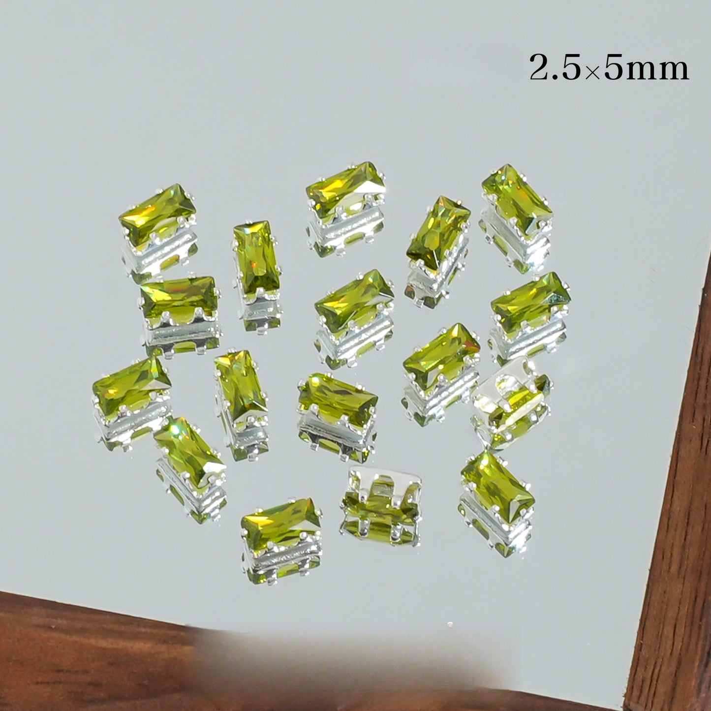 2.5*5mm Rectangle Zircon