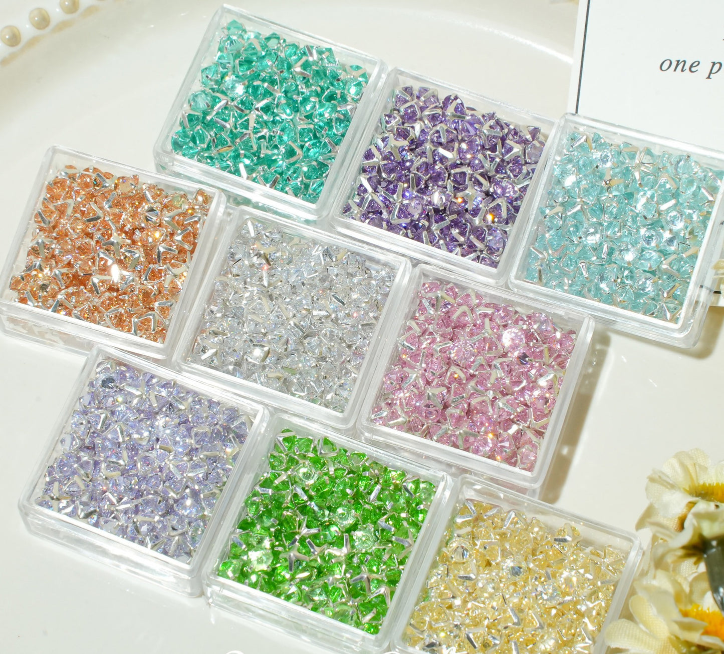 3mm/4mm Reverse Round Zircon