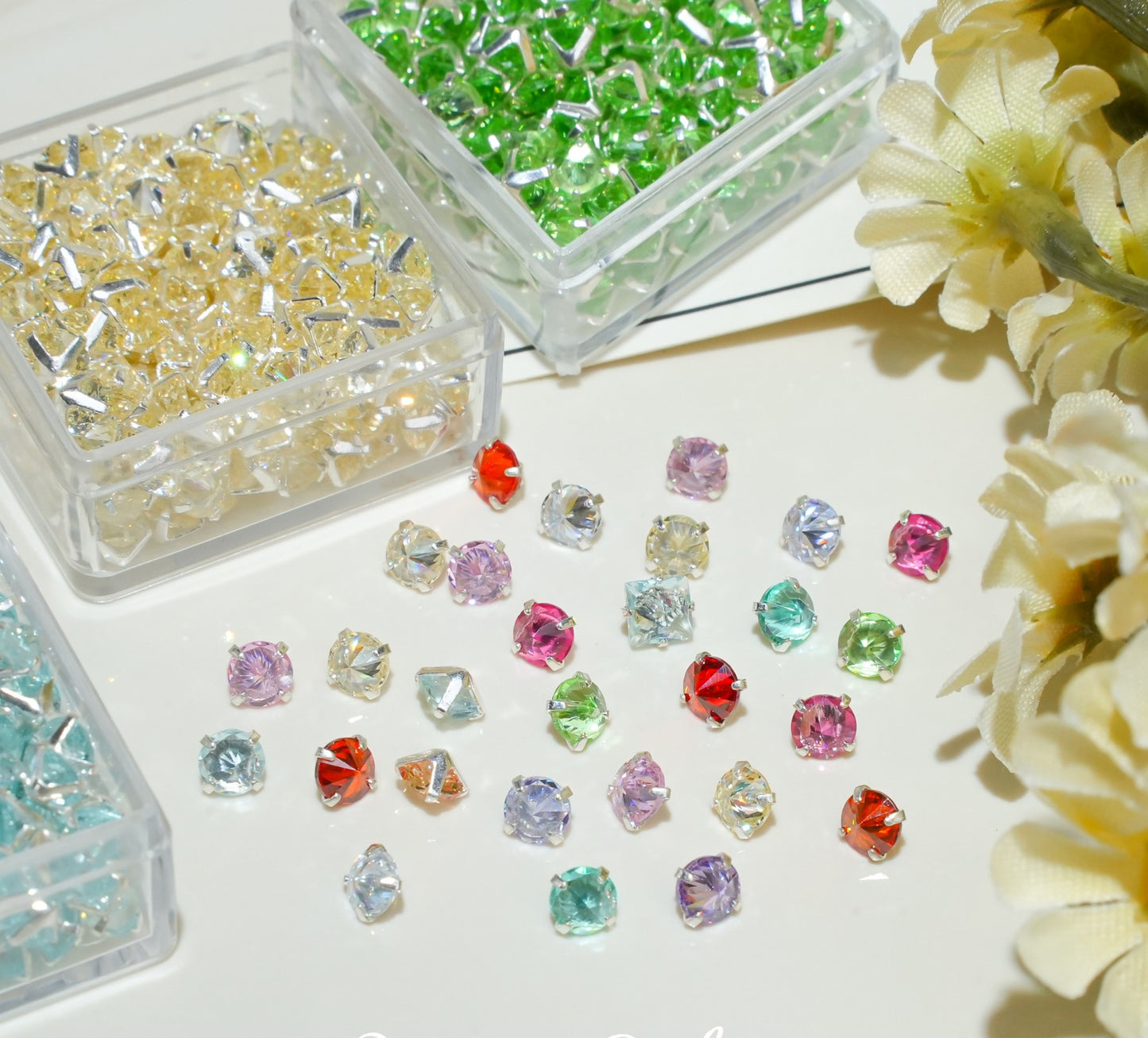 3mm/4mm Reverse Round Zircon