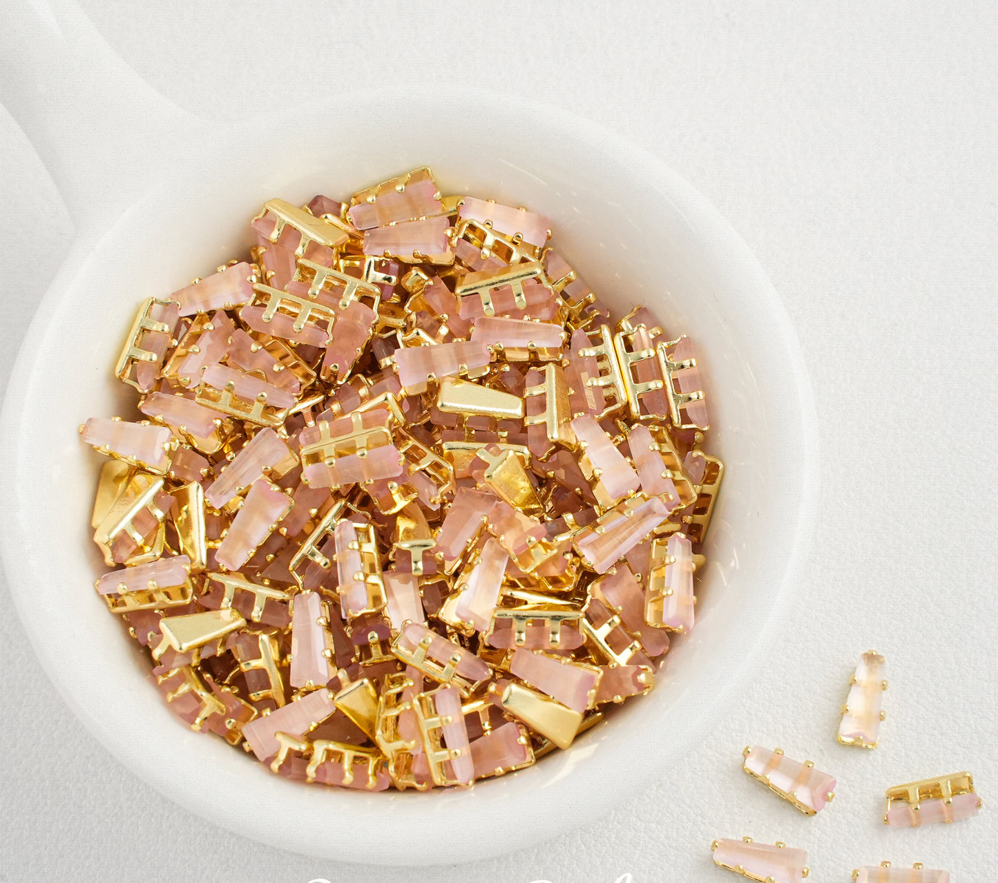 3.4*7.7mm Trapezium‌ Cat's Eye Zircon