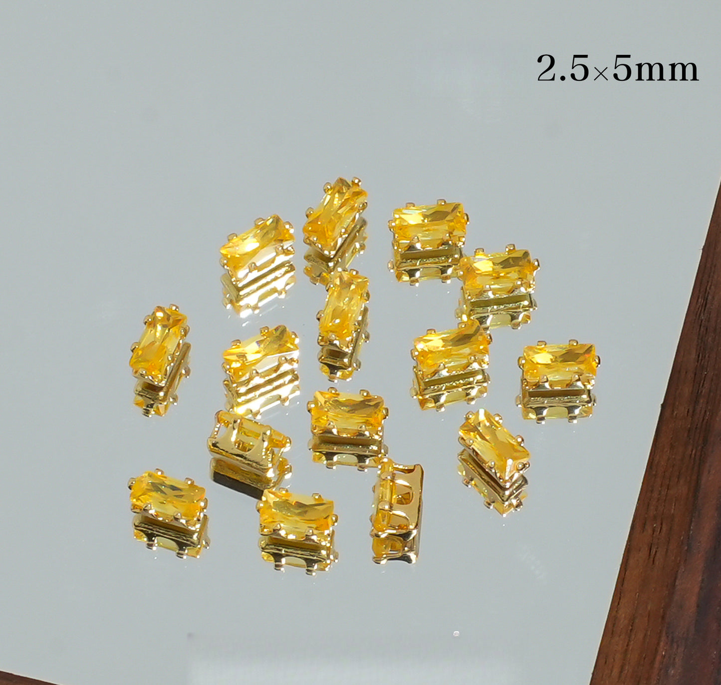 2.5*5mm Rectangle Zircon