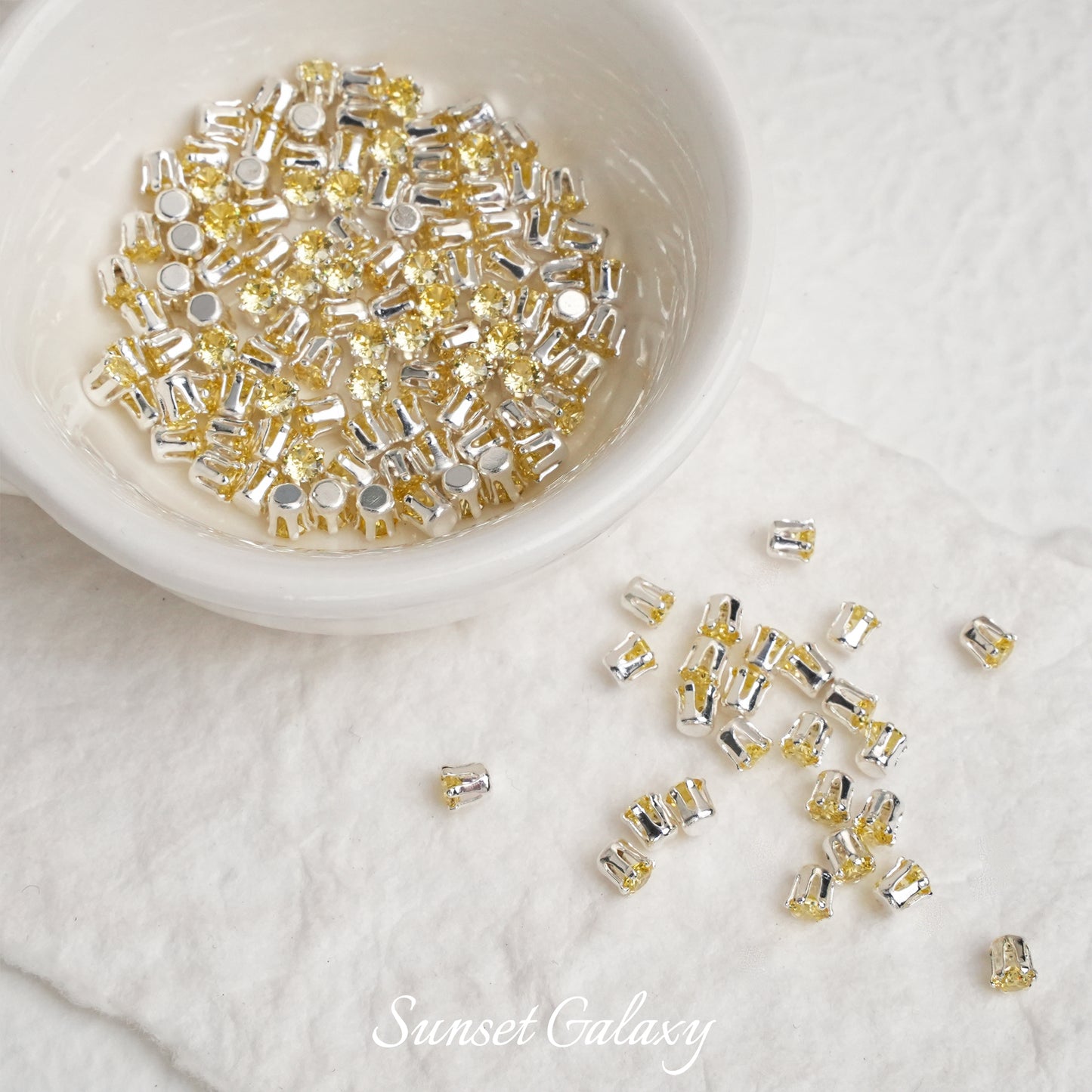 3/4mm Round Zircon(Silver bottom)