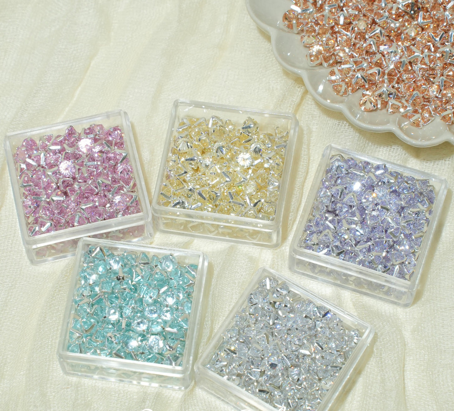 3mm/4mm Reverse Round Zircon