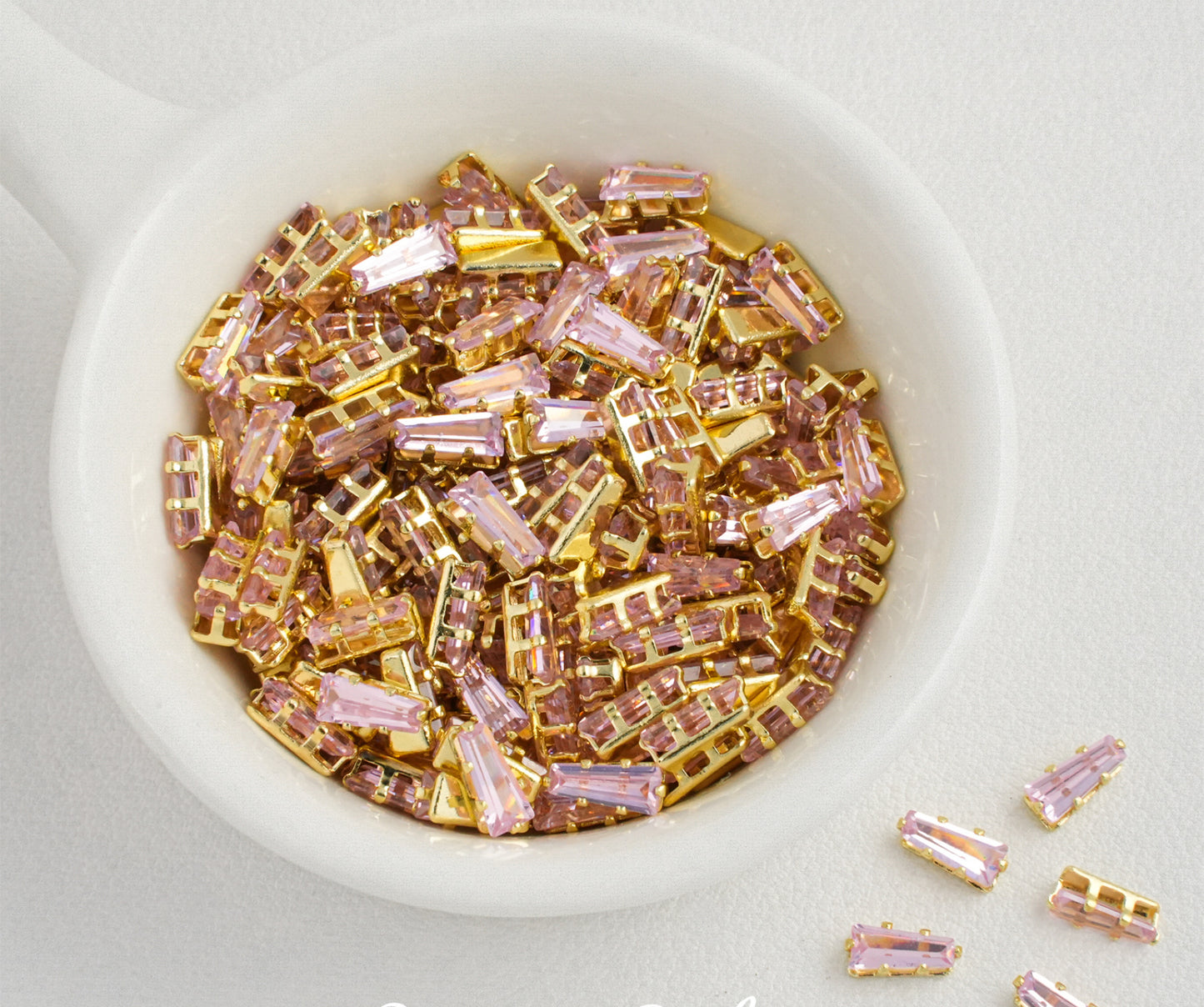 3.4*7.7mm Trapezium‌ Cat's Eye Zircon