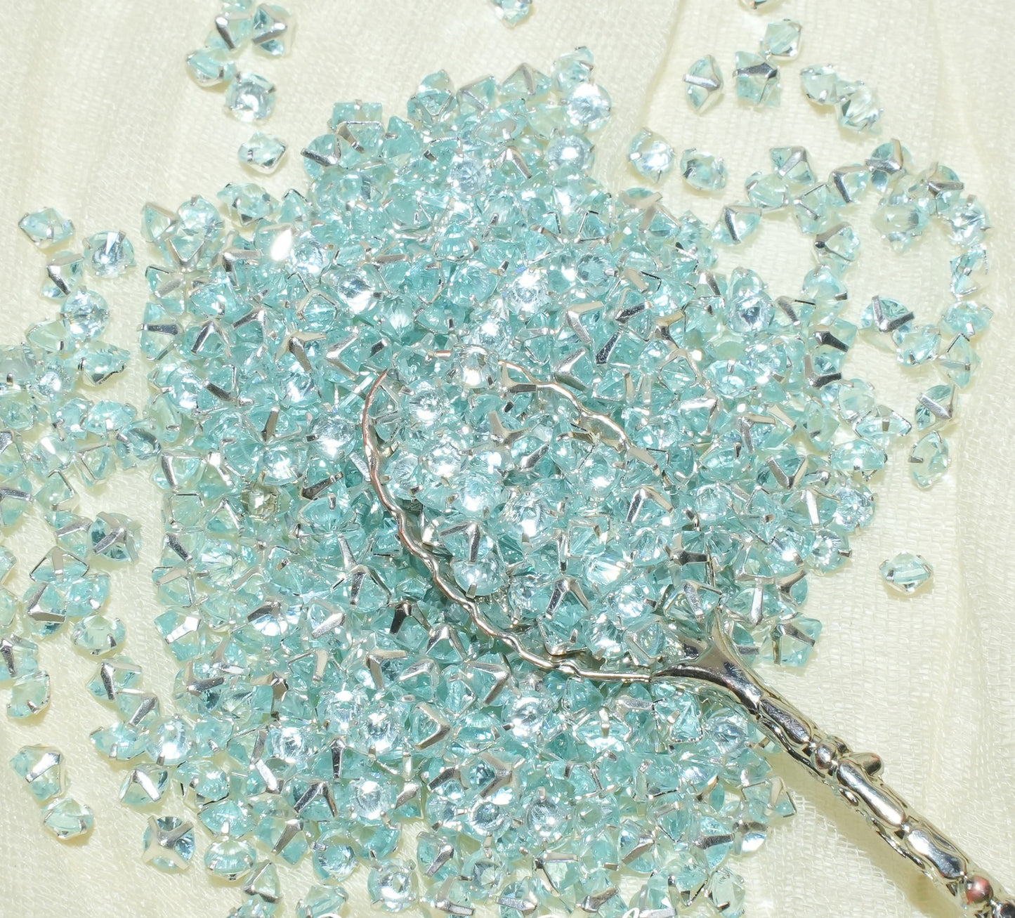 3mm/4mm Reverse Round Zircon