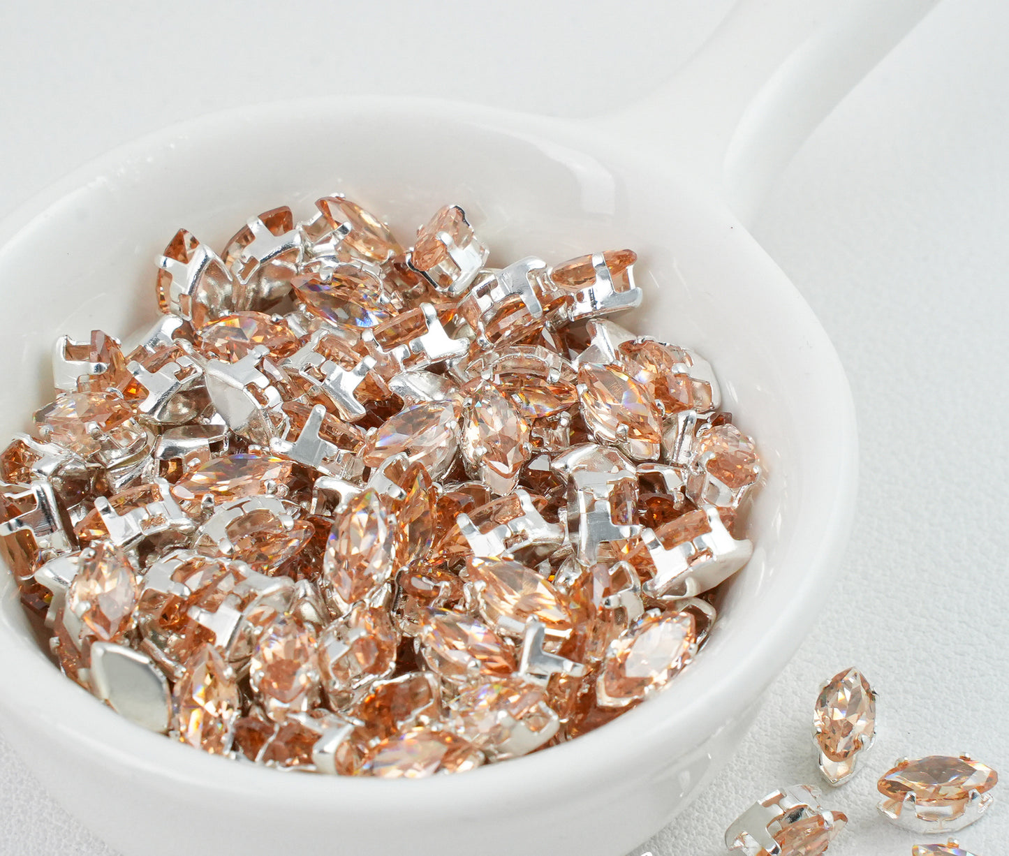 4*8mm Horseeye  Zircon