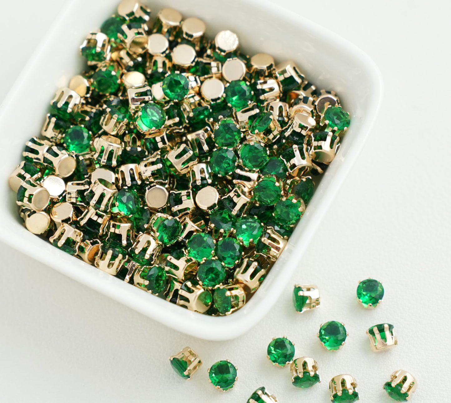 3/4/5mm Round Zircon（Golden bottom）